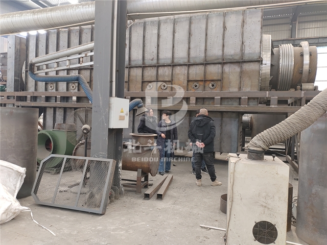 河南客户秸秆香蕉视频污版机的考察之旅