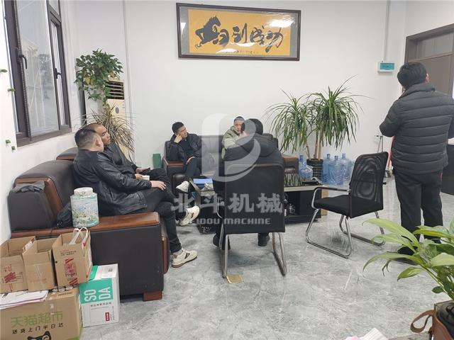 为什么智能化秸秆香蕉视频污版机能吸引江西客户